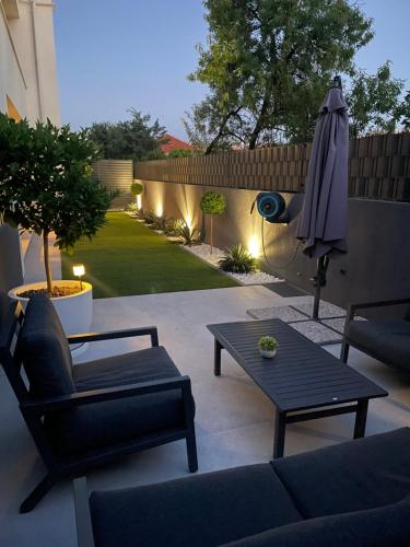 Foto Apartment Oris, Private parking, Private garden 1