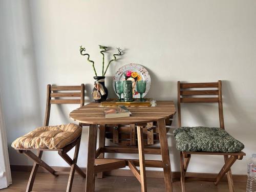 Bohemian Cozy Flat, with terrace 24h available, self- check in