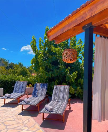 Fotografie z fotogalerie ubytování Villa Kamena with private pool v destinaci Hrvace