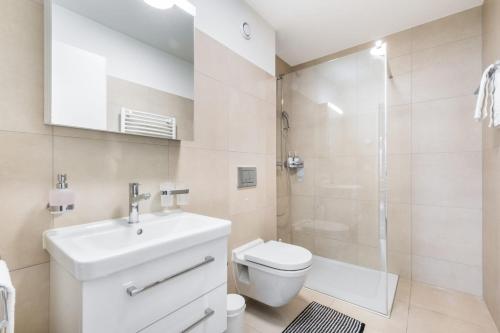 Modern 1 Bedroom in Montreux Center by GuestLee photo 3
