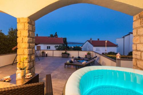 Apartment Tara with seaview