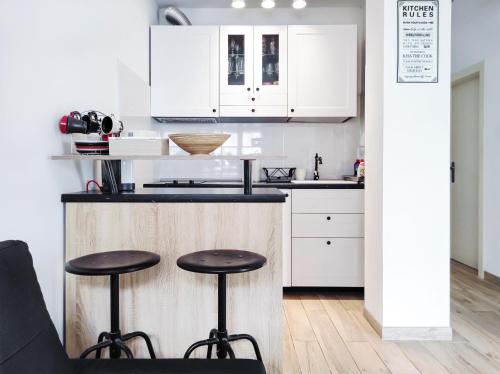 Apartment with terrace and free parking - Beach nearby