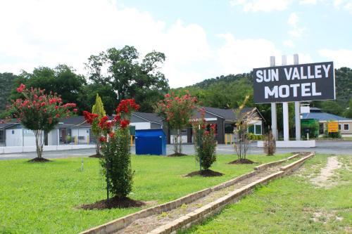 Landskap semula jadi dekat dengan motel