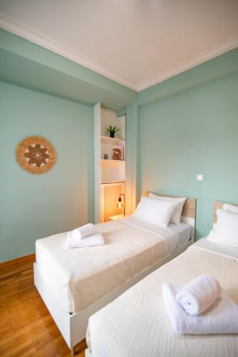 Plaka Historical Center Retreat