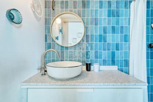 Coquet appartement en bord de mer et corniche