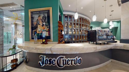 a store with a large counter in a store at Hotel Marquis Reforma in Mexico City