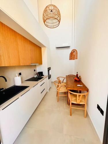 Η κουζίνα ή μικρή κουζίνα στο Norte Luxury Villas