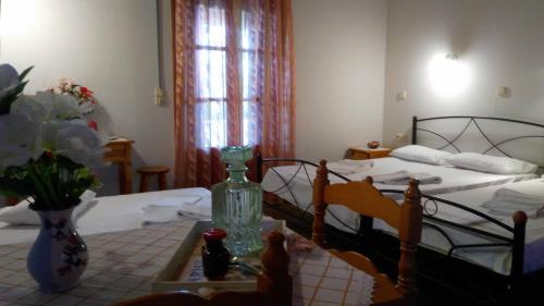 Postel nebo postele na pokoji v ubytování Anna Daniil Oasi Studios Skala Kallonis Lesvos