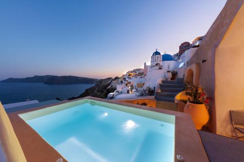 Annouso Villa with Hot Tub by Caldera Houses