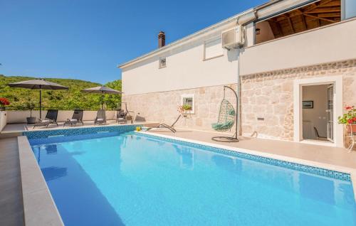 Nice Home In Dobrince