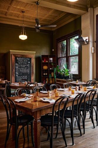 Restoran atau tempat lain untuk makan di Healesville Hotel