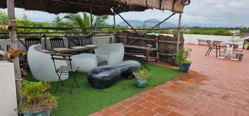 Μπαλκόνι ή βεράντα στο Kumaran Kudil - New Family Home Stay VL Bodinayakkanur, Theni