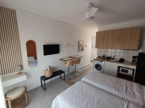 Η κουζίνα ή μικρή κουζίνα στο SnD Rentals- Studios