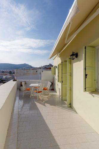 Gallery image of Harbour View Holiday Home in Ermoupoli