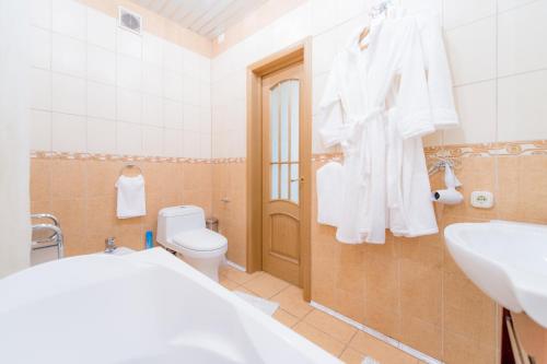 Five Stars Kirova 23a tesisinde bir banyo