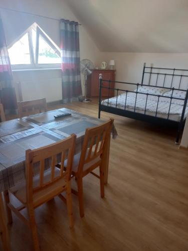 Robi pokoje i apartament