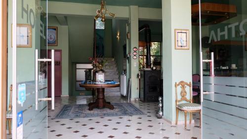 Fotografie z fotogalerie ubytování Leto Hotel v destinaci Megalópolis