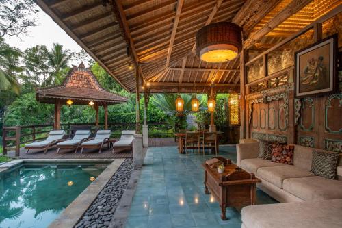 Πισίνα στο ή κοντά στο Aryaswara Villa Ubud