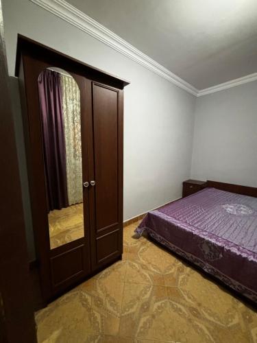 Ένα ή περισσότερα κρεβάτια σε δωμάτιο στο Family hotel in Grigoleti