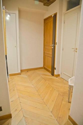 Kristine - Luxury 2BR Saint-Germain Notre-Dame photo 12