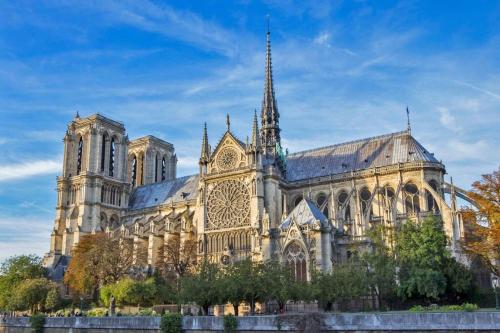 Kristine - Luxury 2BR Saint-Germain Notre-Dame photo 18