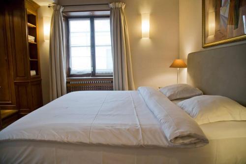 Kristine - Luxury 2BR Saint-Germain Notre-Dame photo 26