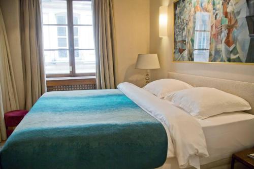 Kristine - Luxury 2BR Saint-Germain Notre-Dame photo 35