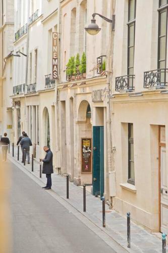 Kristine - Luxury 2BR Saint-Germain Notre-Dame photo 36