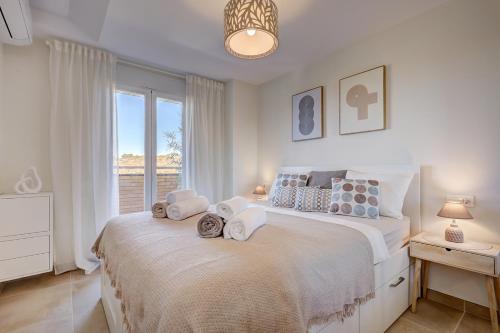 New 2 bed 2 bath Beach close Apartment with panoramic view Lagunas de Mijas