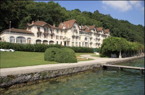 Somptueux appartement Beau-Rivage