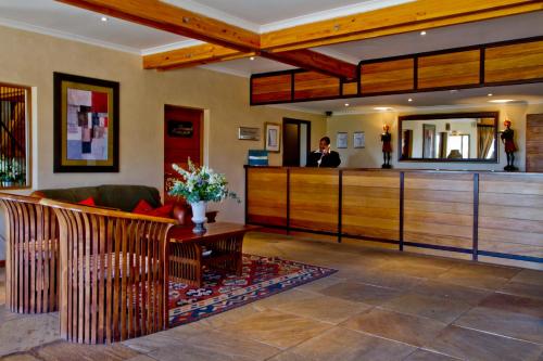 Una cocina o cocineta en The Kelway Hotel