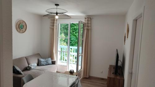 Charmant appartement 4 pers,vue montagne avec parking privé et balcon