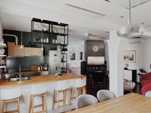 Kuchyň nebo kuchyňský kout v ubytování White Lotus - Luxury apartment