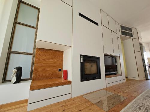 Lycabettus Urban Elegance by YHA