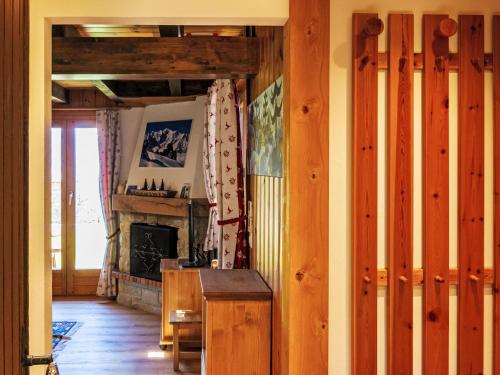 Chalet Mirabeau 8 by Interhome