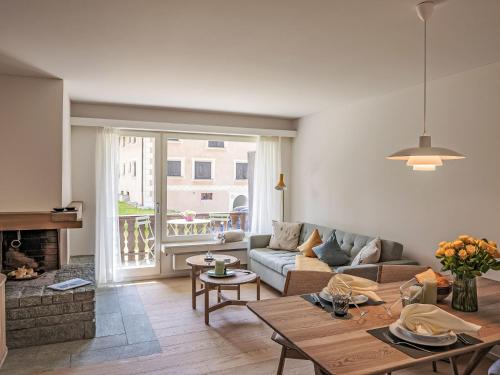 Apartment Chesa Palüdin 13 - Pontresina by Interhome