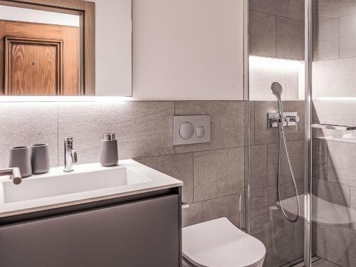 Apartment Chesa Palüdin 13 - Pontresina by Interhome