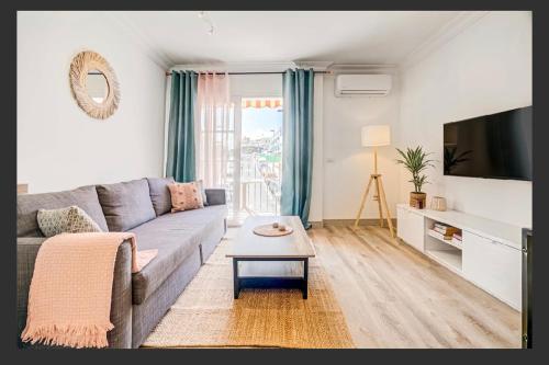 Bahia La Caleta sea view apartment