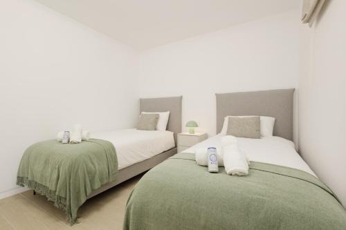 Renovated apartment with garden and direct beach access, Marbella East