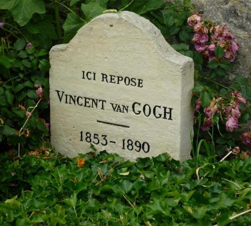 un signe de pierre pour une toux de vigne vietnamienne vietnamienne dans l'établissement Vincent VAN GOGH, à Mériel