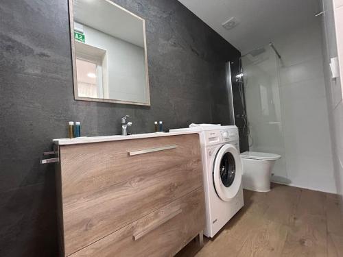 Nice studio in Madrid URQ1