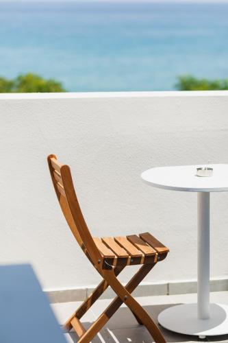Un balcón o terraza de Azure Bay