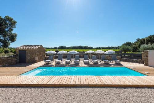 Πισίνα στο ή κοντά στο Le Mas des Aracil 1 - Appt climatisé 6p, piscine