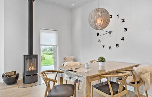 Posezení v ubytování Stunning Home In Haderslev With Wifi