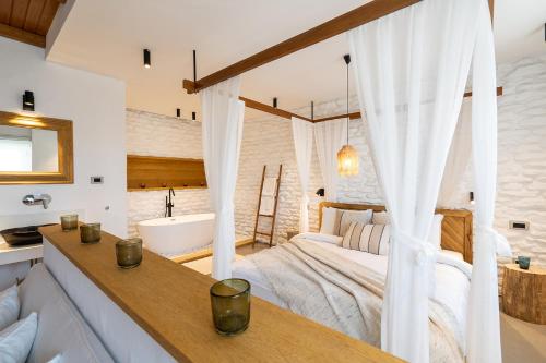 Letto o letti in una camera di Nomad Boutique Hotel Side - Adults Only