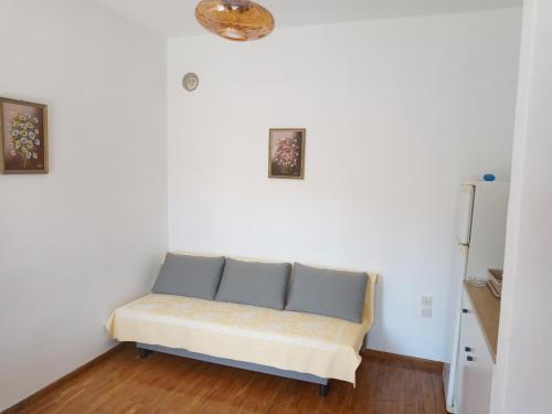 Gallery image of Katerina's apartment in Keramídhion