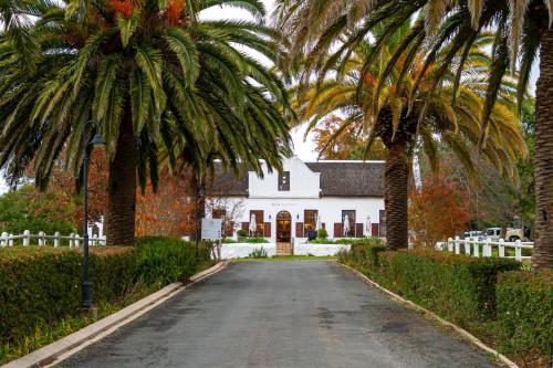 Κήπος έξω από το Zorgvliet Wines Country Lodge