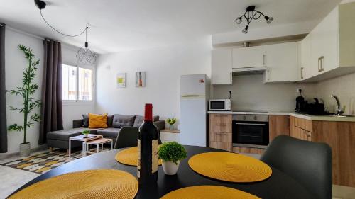 Кухня или мини-кухня в Fabelo Apartment, Puerto del Rosario
