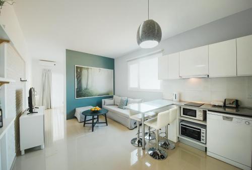 Kuchyň nebo kuchyňský kout v ubytování Caesar Resort & SPA