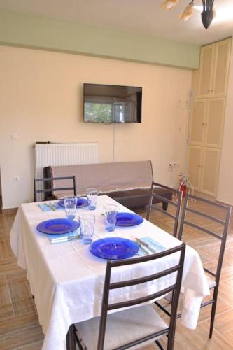 Gambar di galeri bagi Nick's House di Aegina Town